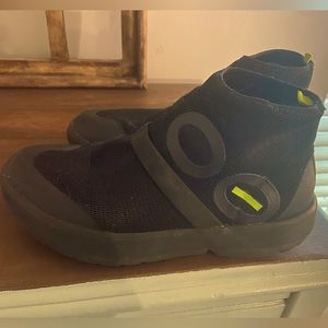 OOFOS slip on recovery shoes